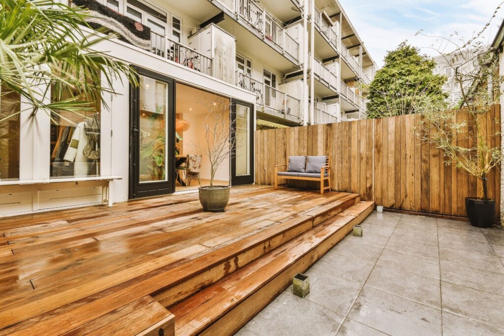 Small Backyard Deck Designs That Maximize Space and Style