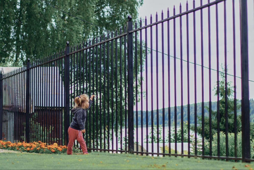 Comparing Steel Fences to Other Fencing Materials: Which is Right for You?