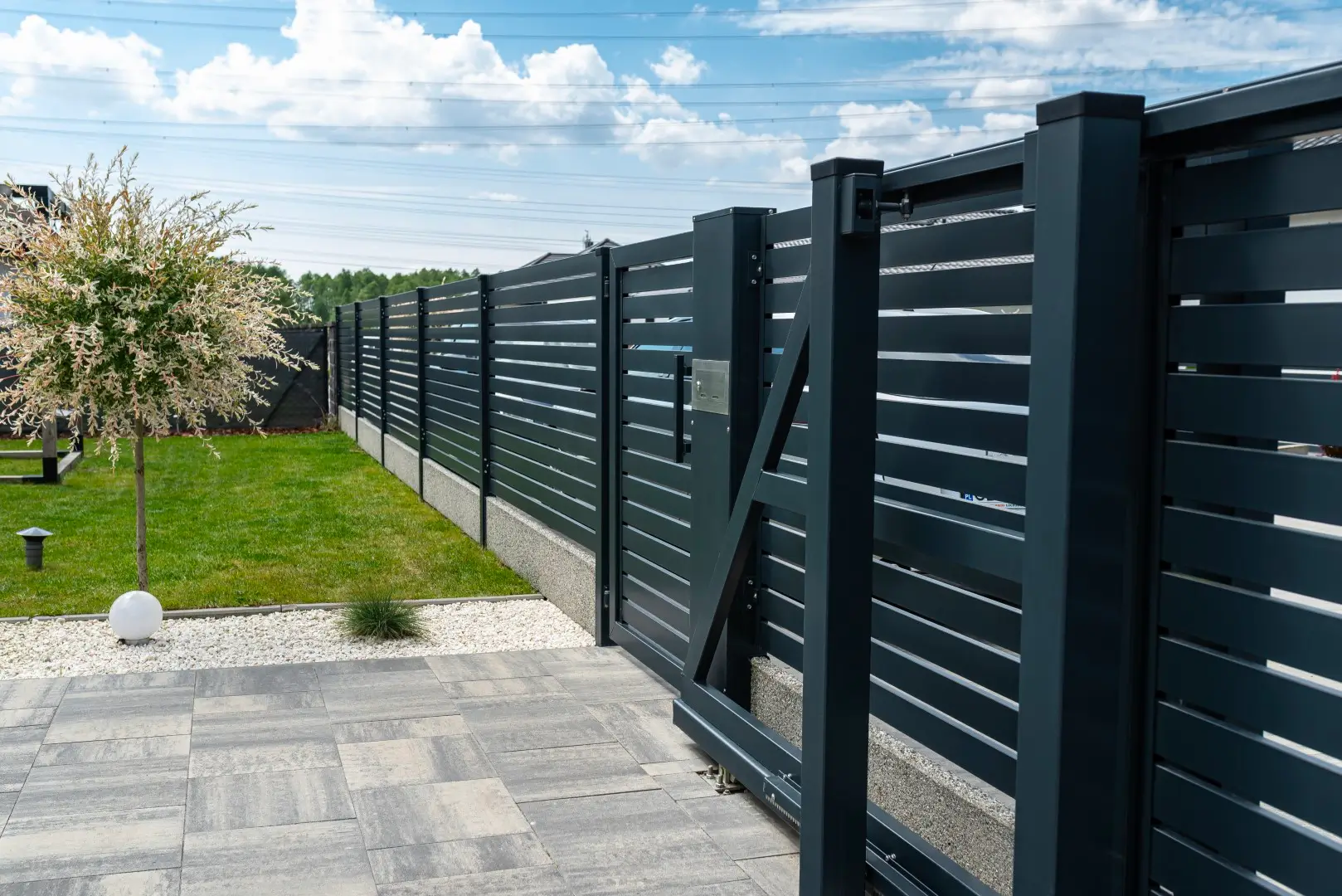 A vinyl fence for a backyard.