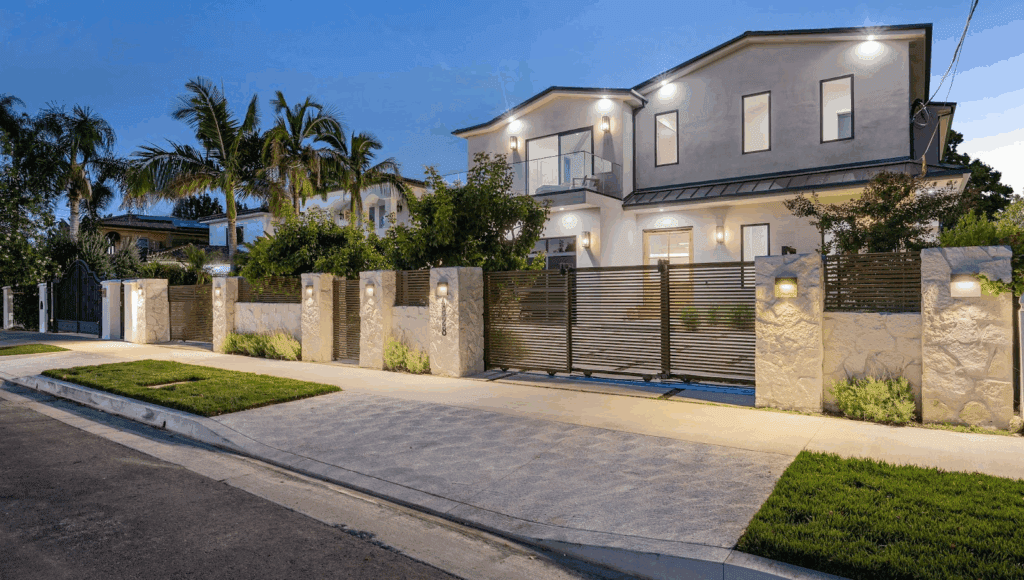 The Benefits of Installing a Gated Fence for Your Property