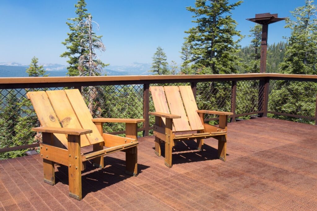 Single-Level vs. Multi-Level Decks: Which is Right for Your Home?