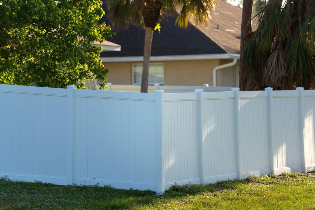 What to Expect When Installing Vinyl Fences on Your Property